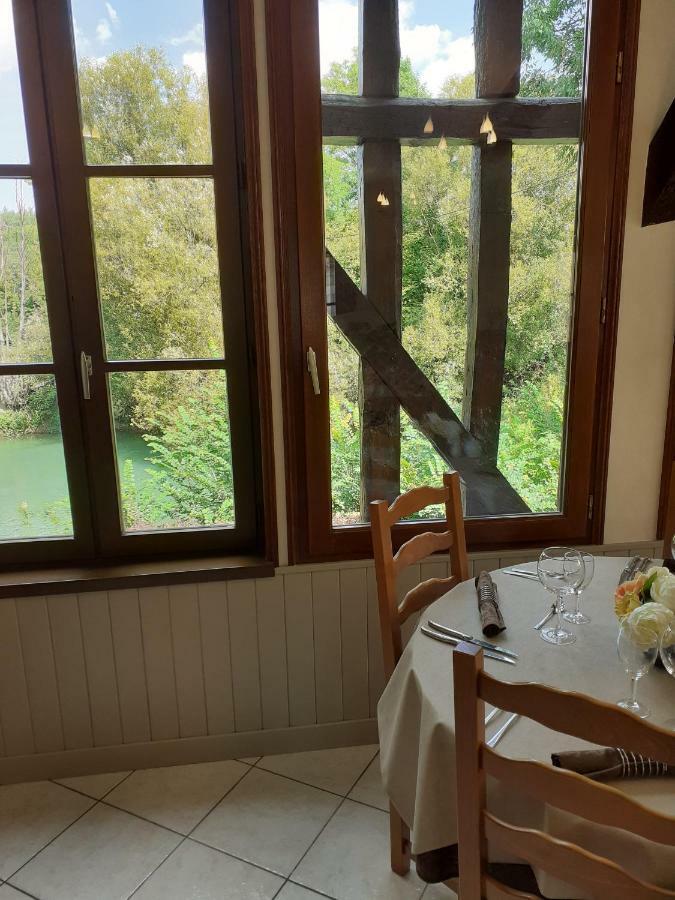 Le Saint Hubert Hotel *
